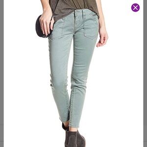 Miss Me signature ankle skinny size 29